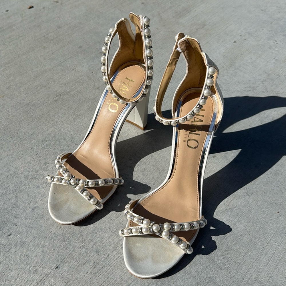 harlo Australia Alexandra white pearl block heel 7.5